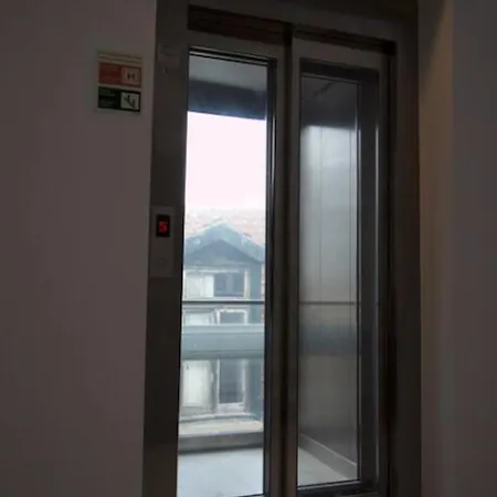 A Quiet Luxury In A Location That Couldn't Be Better, 2 Minutes Walk From The Subway 아파트