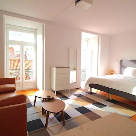 아파트 A Quiet Luxury In A Location That Couldn't Be Better, 2 Minutes Walk From The Subway *