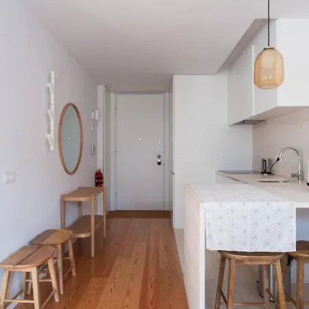 A Quiet Luxury In A Location That Couldn't Be Better, 2 Minutes Walk From The Subway 아파트
